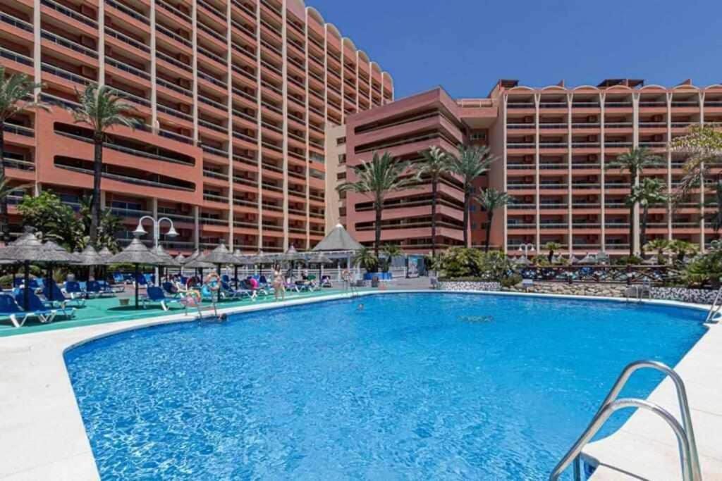 797 Holiday Rentals- Apartamento En Hotel Sunset Frente Al Mar Benalmádena Extérieur photo