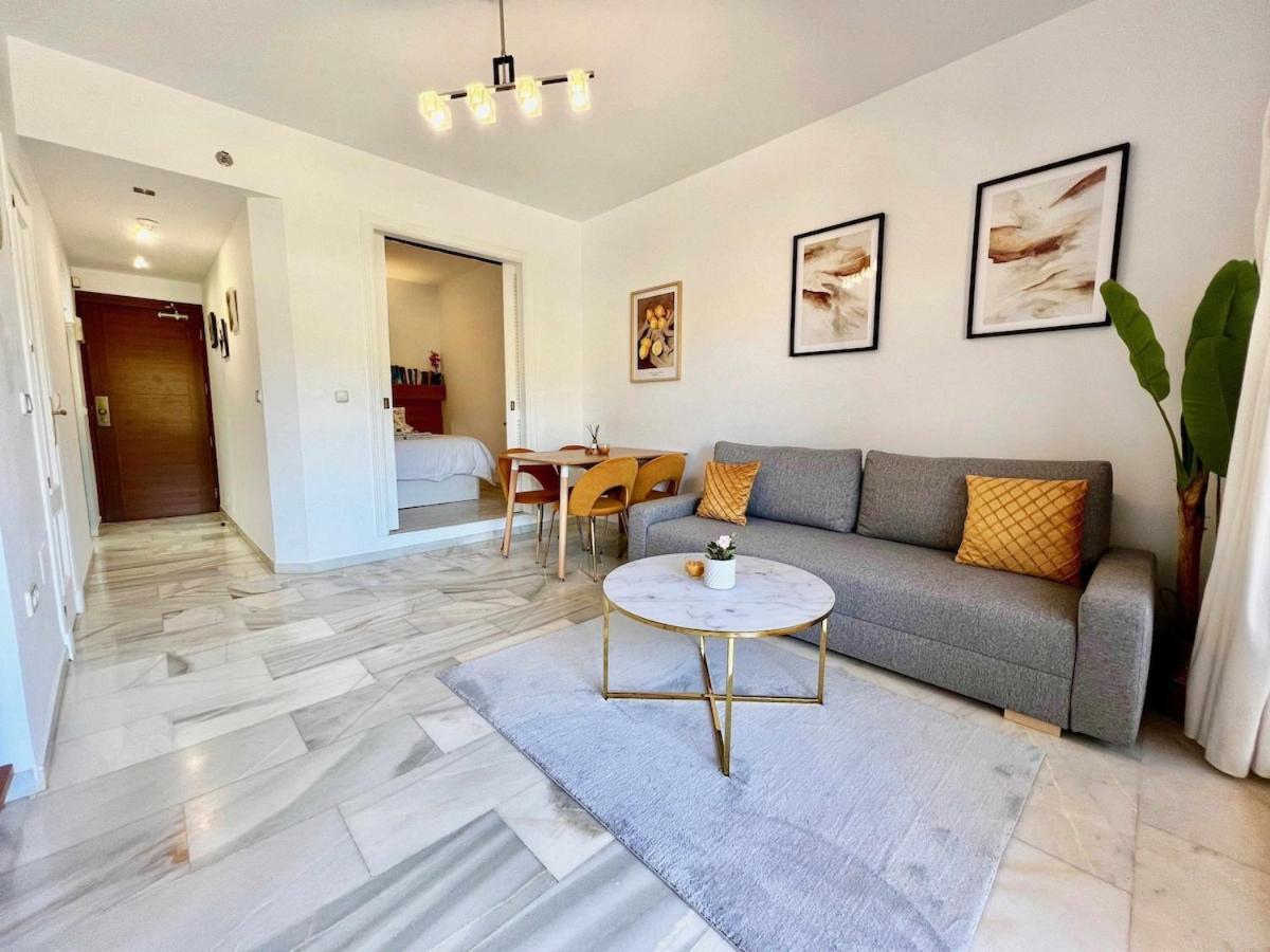 797 Holiday Rentals- Apartamento En Hotel Sunset Frente Al Mar Benalmádena Extérieur photo