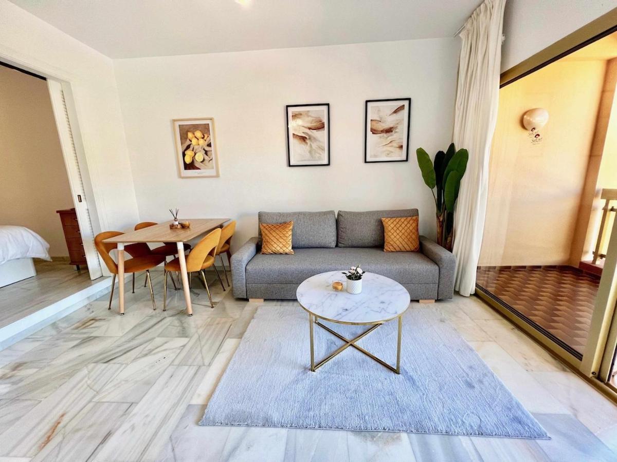 797 Holiday Rentals- Apartamento En Hotel Sunset Frente Al Mar Benalmádena Extérieur photo