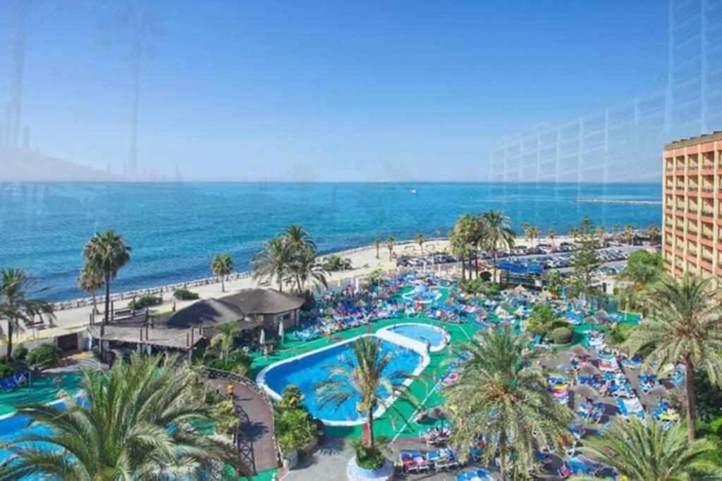 797 Holiday Rentals- Apartamento En Hotel Sunset Frente Al Mar Benalmádena Extérieur photo